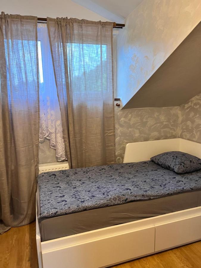 Hostel Homies Inn Celiny  Ngoại thất bức ảnh