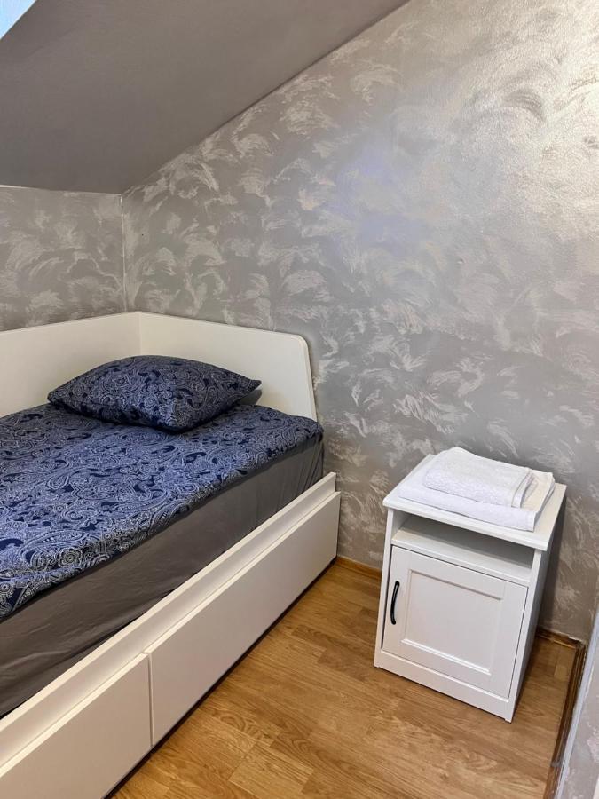 Hostel Homies Inn Celiny  Ngoại thất bức ảnh