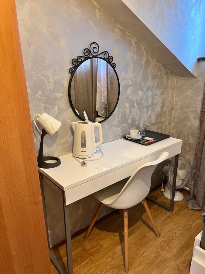Hostel Homies Inn Celiny  Ngoại thất bức ảnh