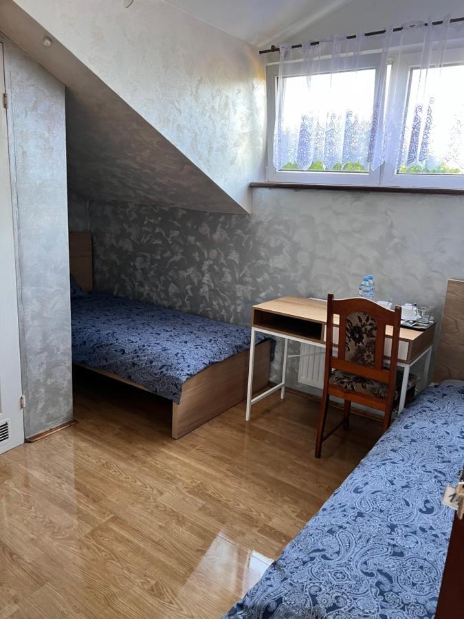 Hostel Homies Inn Celiny  Ngoại thất bức ảnh